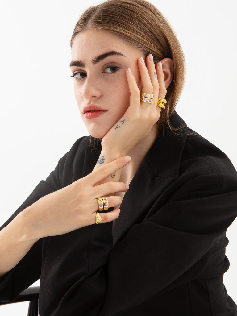 Mia Yüzük